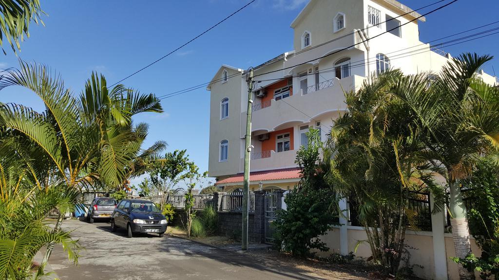 Apartamento The Impala Mauritius Trou aux Biches Exterior foto